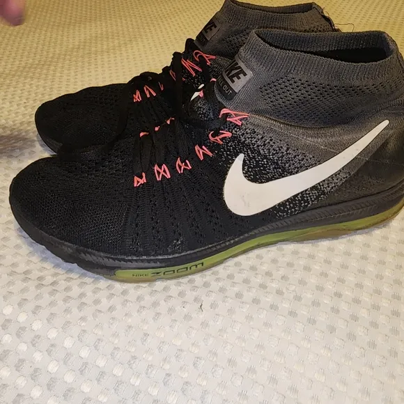 NIKE EUC MENS SIZE 10 ZOOM ALL OUT FLYKNIT RUNNING SNEAKERS SHOES