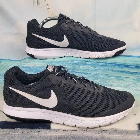 Nike Flex Experience RN Womens 9