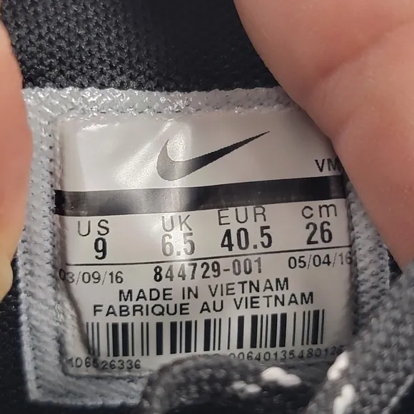 Nike Flex Experience RN Womens 9