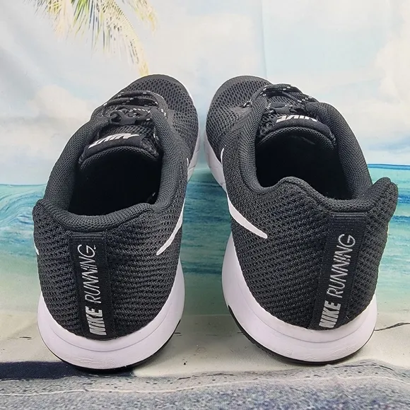 Nike Flex Experience RN Womens 9