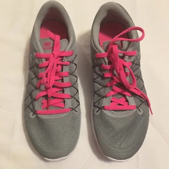 Nike flex Fury 2 grade school  Running Shoes NWOT