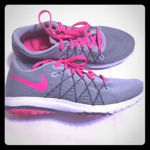 Nike flex Fury 2 grade school  Running Shoes NWOT