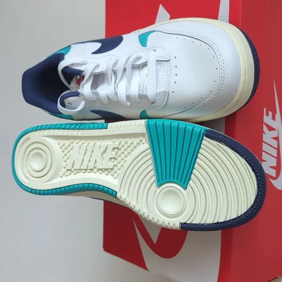 Nike Gamma Force Women's Basketball Shoes
