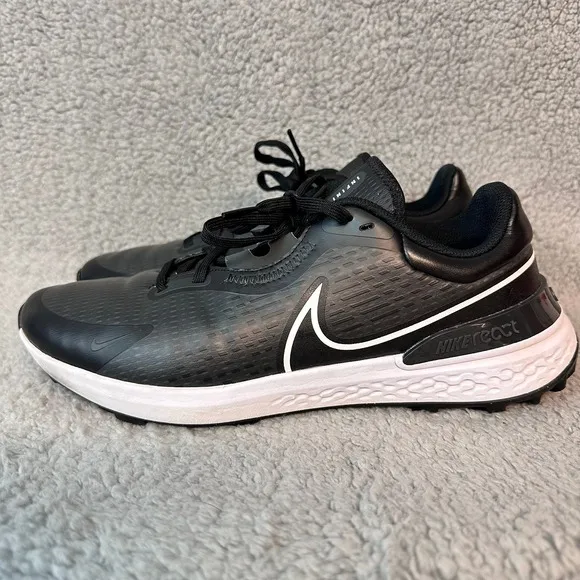 Nike Infinity Pro 2 Spikeless Golf Shoes Men's size 10 Black White Golfing Shoes