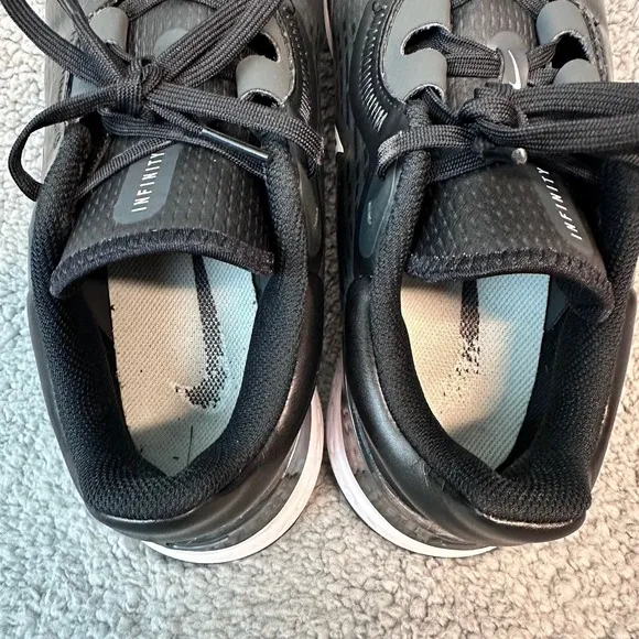 Nike Infinity Pro 2 Spikeless Golf Shoes Men's size 10 Black White Golfing Shoes
