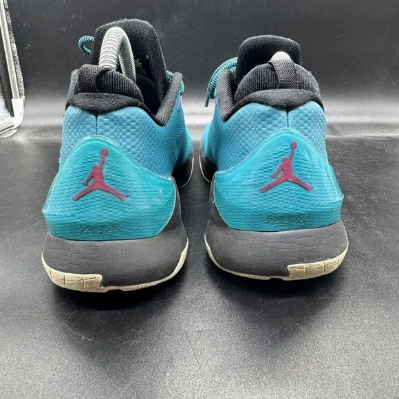 NIKE JORDAN CP3.VIII Low Top Blue Teal Pink Youth SIZE 7Y Womens size 8.5 EUC