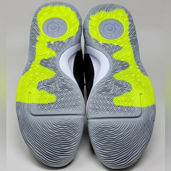 Nike KD Trey 5 X Basketball Shoes Wolf Grey Black Volt DD9538-101 Men Sz 17 New