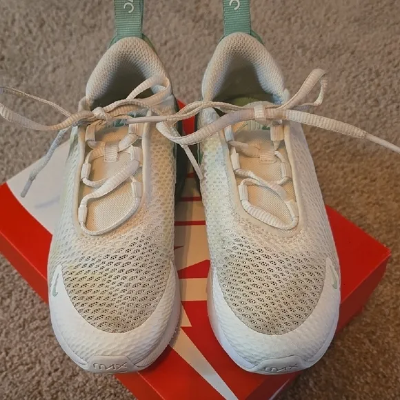 Nike Kids' Air Max 270 - Mint Green and White