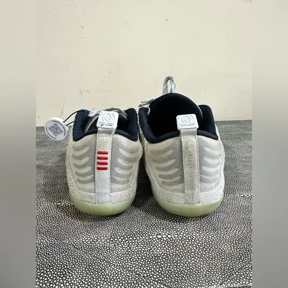 Nike Kobe  11 elite Black and Gray Athletic Shoes