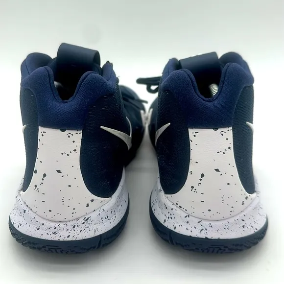 Nike Kyrie 4 TB Basketball Shoes Midnight Navy &amp; White Mens Size 10 AV2296-402