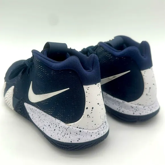Nike Kyrie 4 TB Basketball Shoes Midnight Navy &amp; White Mens Size 10 AV2296-402