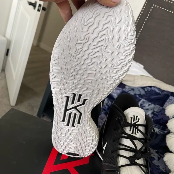 Nike kyrie 7 TB promo black and white basketball shoes men’s size 18