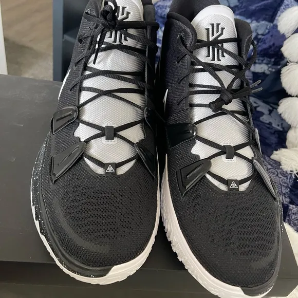 Nike kyrie 7 TB promo black and white basketball shoes men’s size 18