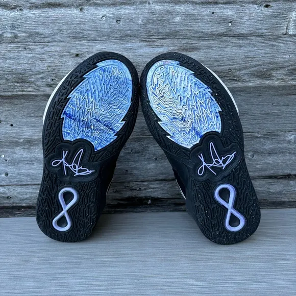 NIKE Kyrie Infinity Basketball Shoes