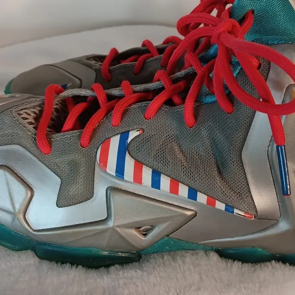 Nike Lebron 11 &quot;Barbershop&quot; Boys Athletic Shoes