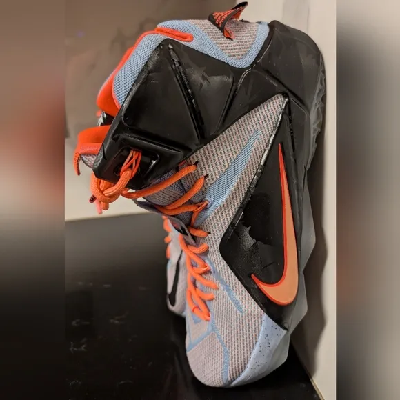 Nike LeBron XII 12 Easter (GS) Basketball Shoes Size 13 Used Exc MSRP $200