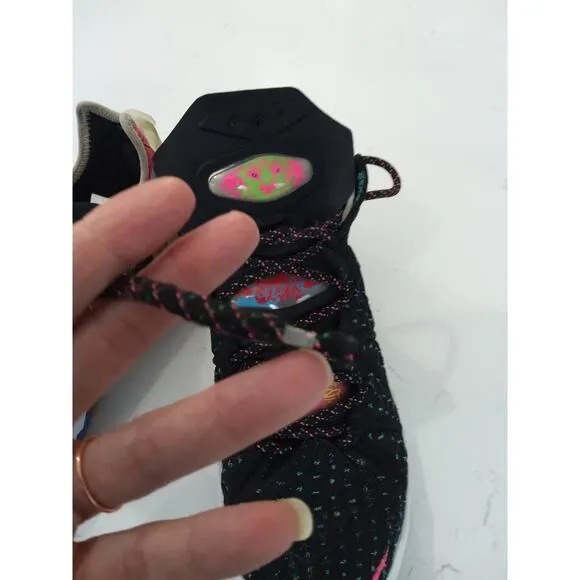 Nike LeBron XVlll 18 James Gang basketball Blk/pink blast athletic sneakers