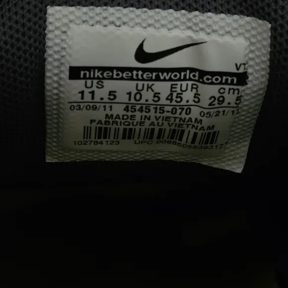 Nike Livestrong Lunarlon Atlethic Men 454515-070Size: 11.5 Gray,Yellow