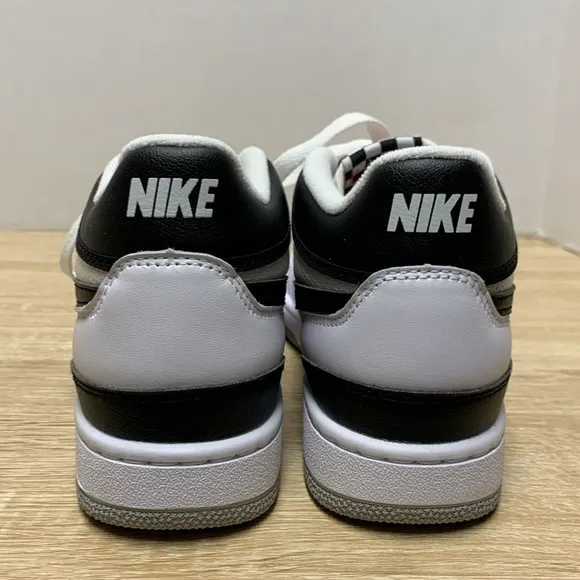 Nike Mac Attack men’s size 7