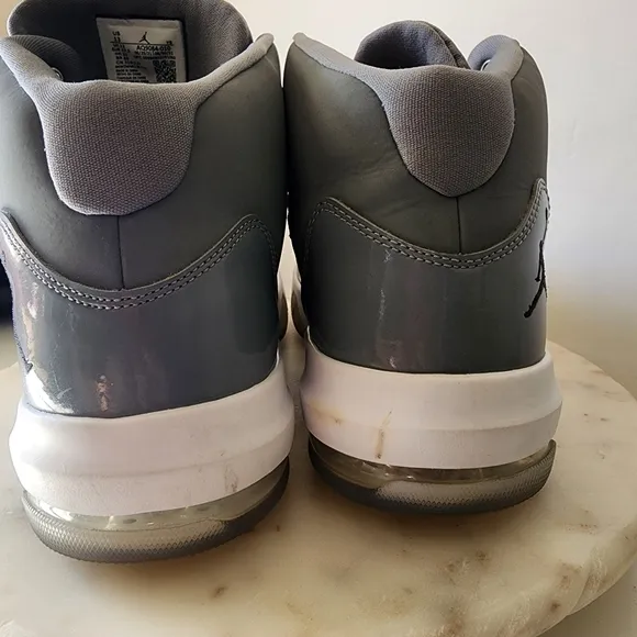 Nike Men's Air Jordan Max Aura Cool Grey Basketball Shoes - AQ9084-010 - Size 13