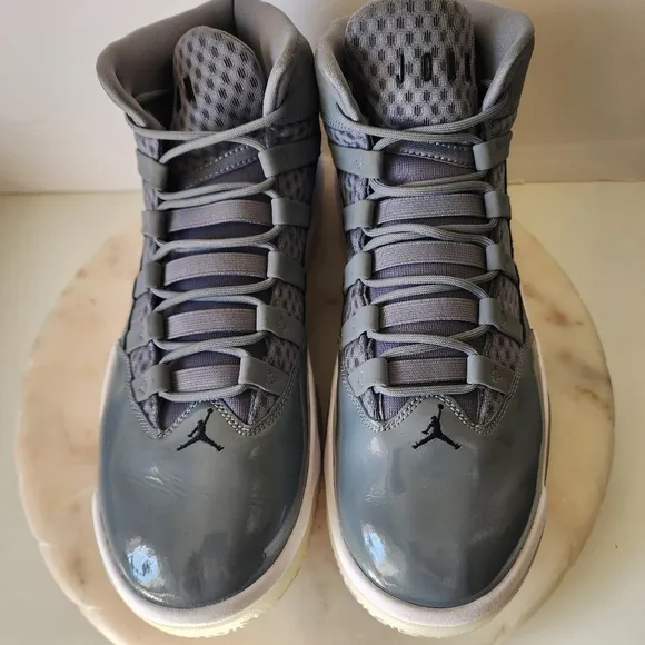 Nike Men's Air Jordan Max Aura Cool Grey Basketball Shoes - AQ9084-010 - Size 13