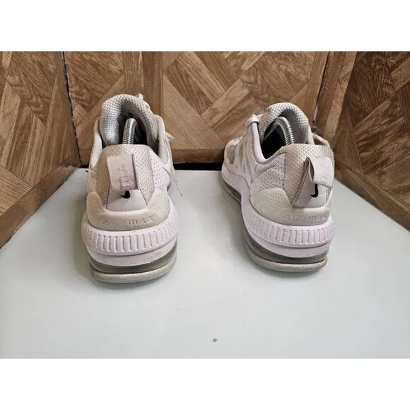 Nike Men's Air Max Genome White Shoes Size 10.  571