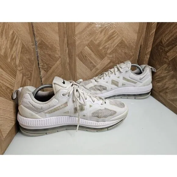 Nike Men's Air Max Genome White Shoes Size 10.  571
