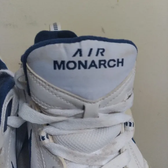 Nike Men's AIR MONARCH White &amp; Blue Athletic Shoes Sneakers Size 11 Clean