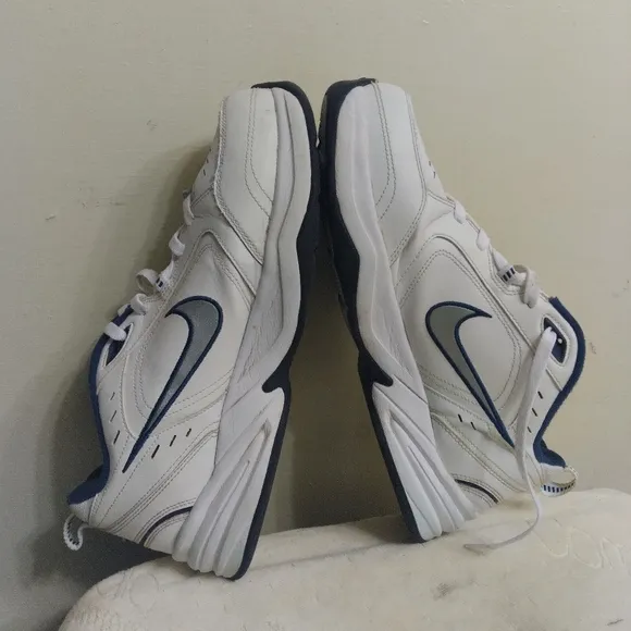 Nike Men's AIR MONARCH White &amp; Blue Athletic Shoes Sneakers Size 11 Clean