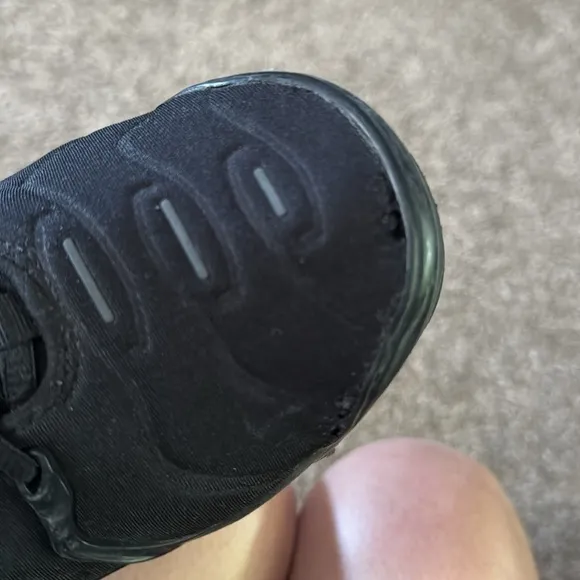 Nike men’s air VaporMax triple black shoes MAKE OFFER