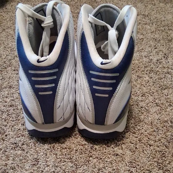 Nike Men's Blue and White Athletic Shoes