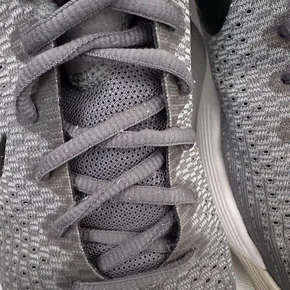 Nike Men’s Hyperdunk Low Gray Basketball Sneaker  Shoes Size 10 897663-002