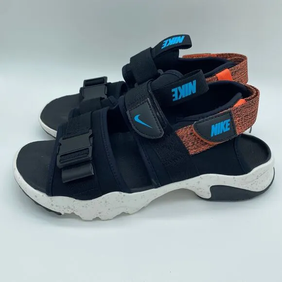 Nike Men's size 8 Women's 9.5 Black White Canyon Sandal Strappy Outdoor Gorpcore