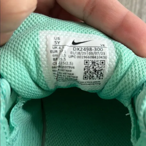 Nike Mint Green Running Shoes
