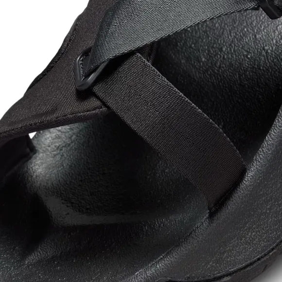 Nike Outdoor Cool Sandals