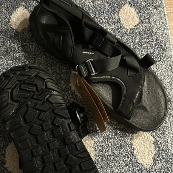 Nike Outdoor Cool Sandals
