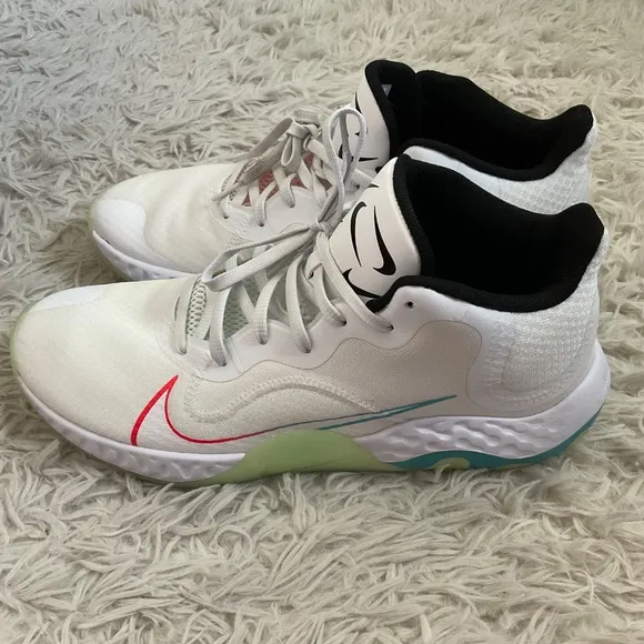 Nike Renew Elevate White Basketball Shoes - Size 12