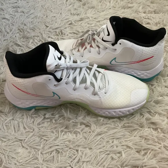 Nike Renew Elevate White Basketball Shoes - Size 12