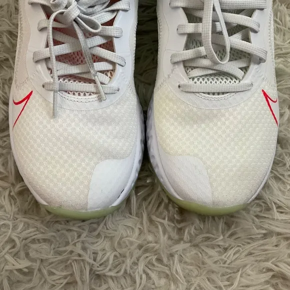 Nike Renew Elevate White Basketball Shoes - Size 12