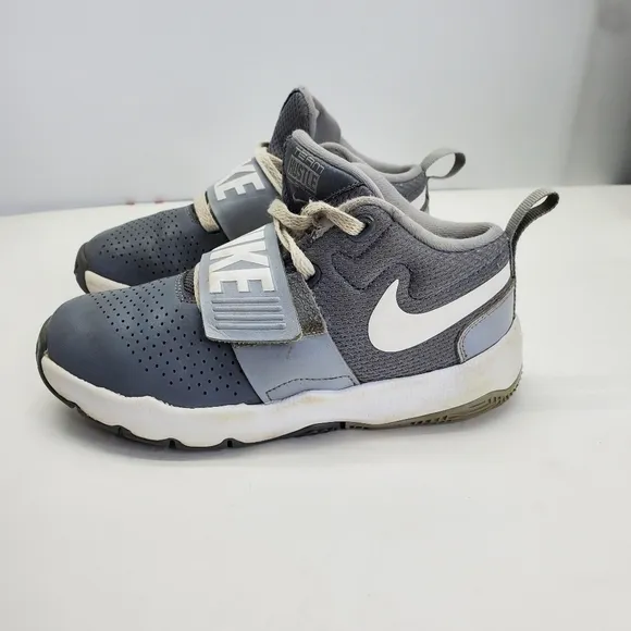 Nike Shoes 13.5 C Team Hustle D   881941-005 BB Cool Grey Wolf Gray White