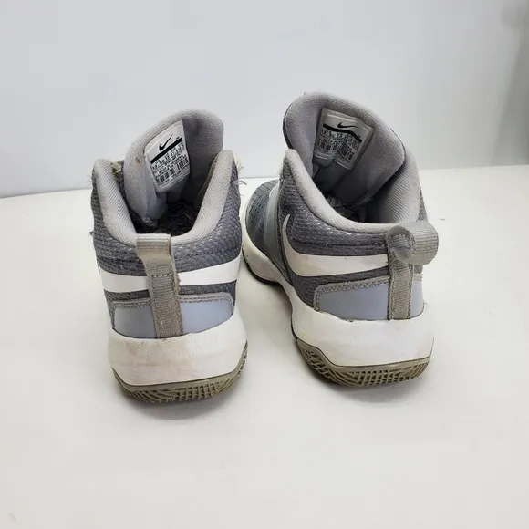 Nike Shoes 13.5 C Team Hustle D   881941-005 BB Cool Grey Wolf Gray White