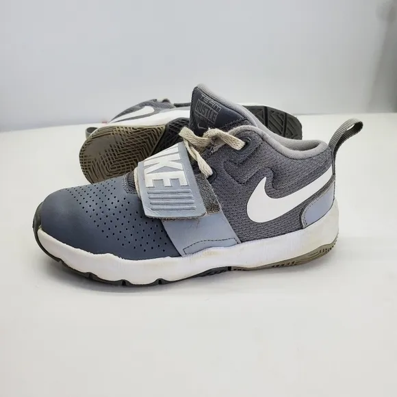 Nike Shoes 13.5 C Team Hustle D   881941-005 BB Cool Grey Wolf Gray White