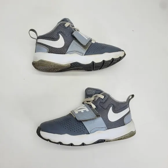 Nike Shoes 13.5 C Team Hustle D   881941-005 BB Cool Grey Wolf Gray White
