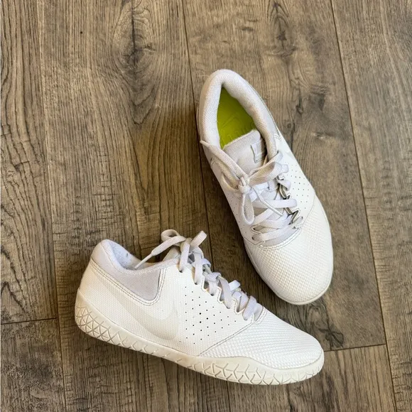 Nike Sideline IV Girls Cheerleading Shoes