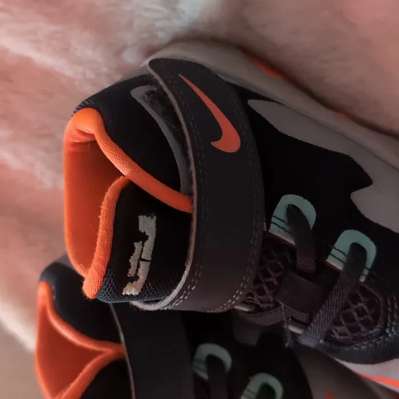 Nike Soldier VII Lebron James Orange Gray Black Toddler Size 8c