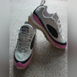 Nike! Women's Pink and Black Sneakers