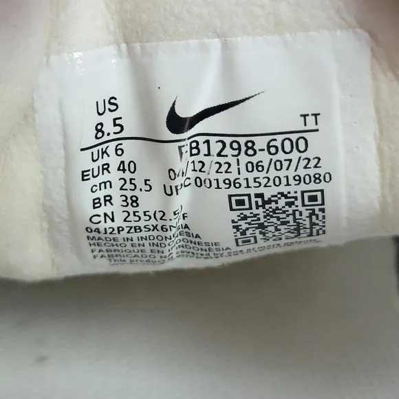 Nike Womens Running Shoes Size 8.5 Low Pink Copper Waffle One Lace Up Sneakers