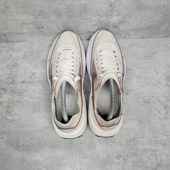 Nike Womens Running Shoes Size 8.5 Low Pink Copper Waffle One Lace Up Sneakers