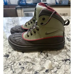 NIKE WOODSIDE  Green &amp; Brown Leather  Waterproof Duck Boots Kids 6.5Y /8Wmns