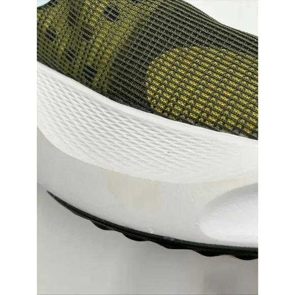Nike ZOOM FLY 5 Men's LIGHTLY USED Running Shoes Green US Size 12 MEDIUM